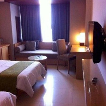 Mitra Bandung Hotel Екстер'єр фото