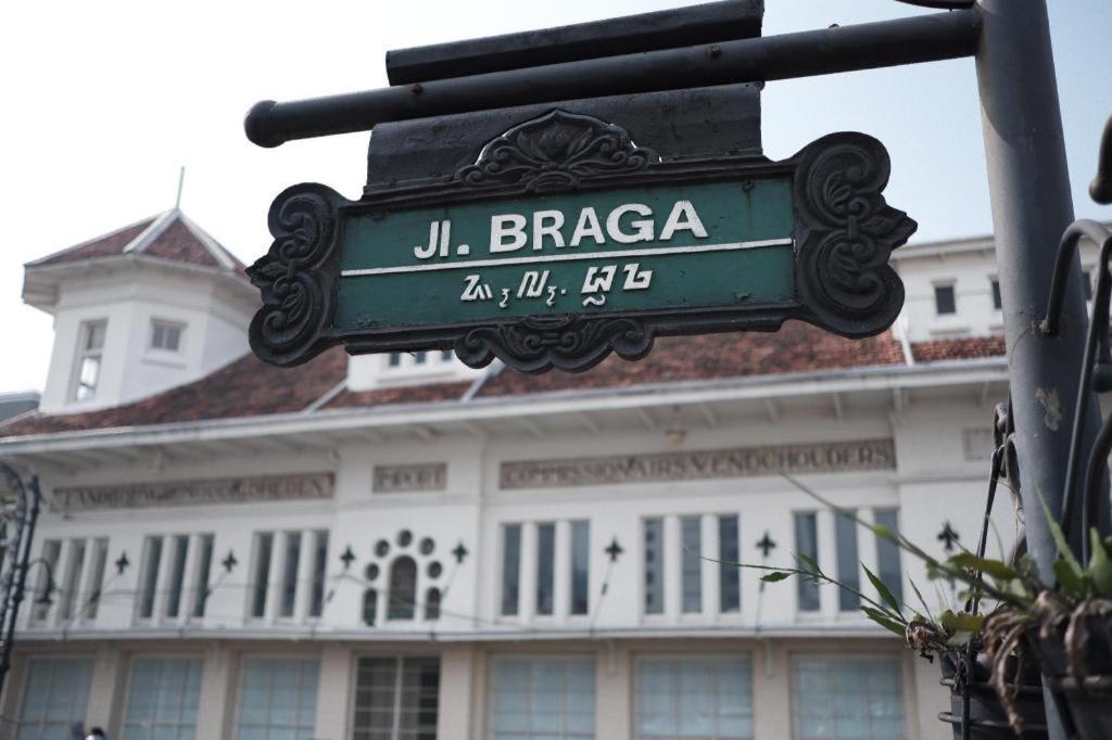 Mitra Bandung Hotel Екстер'єр фото