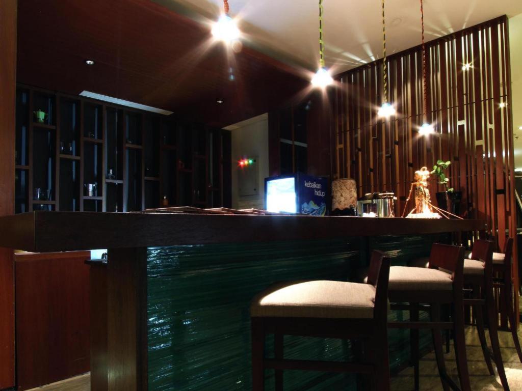 Mitra Bandung Hotel Екстер'єр фото