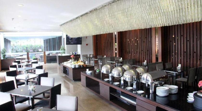 Mitra Bandung Hotel Екстер'єр фото