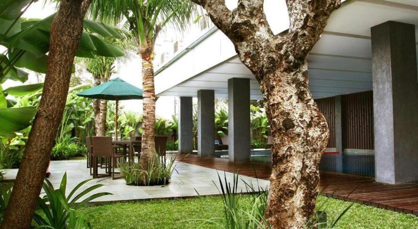 Mitra Bandung Hotel Екстер'єр фото