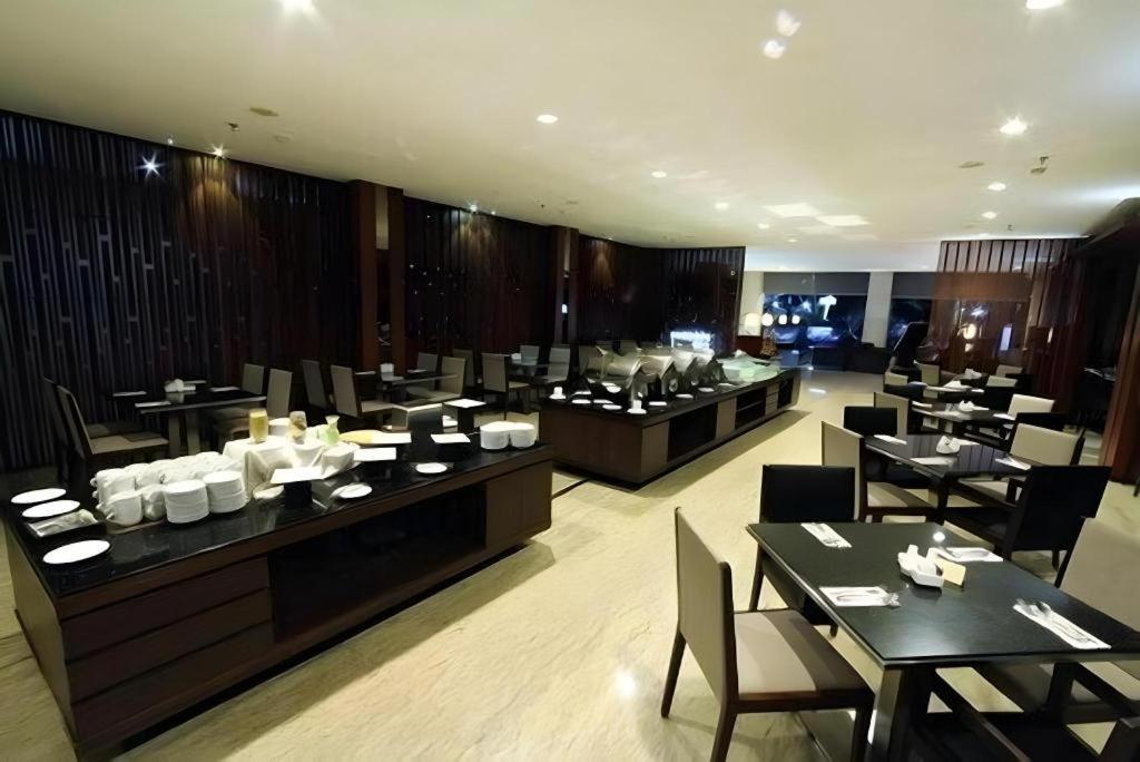 Mitra Bandung Hotel Екстер'єр фото