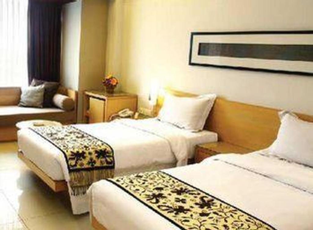 Mitra Bandung Hotel Екстер'єр фото