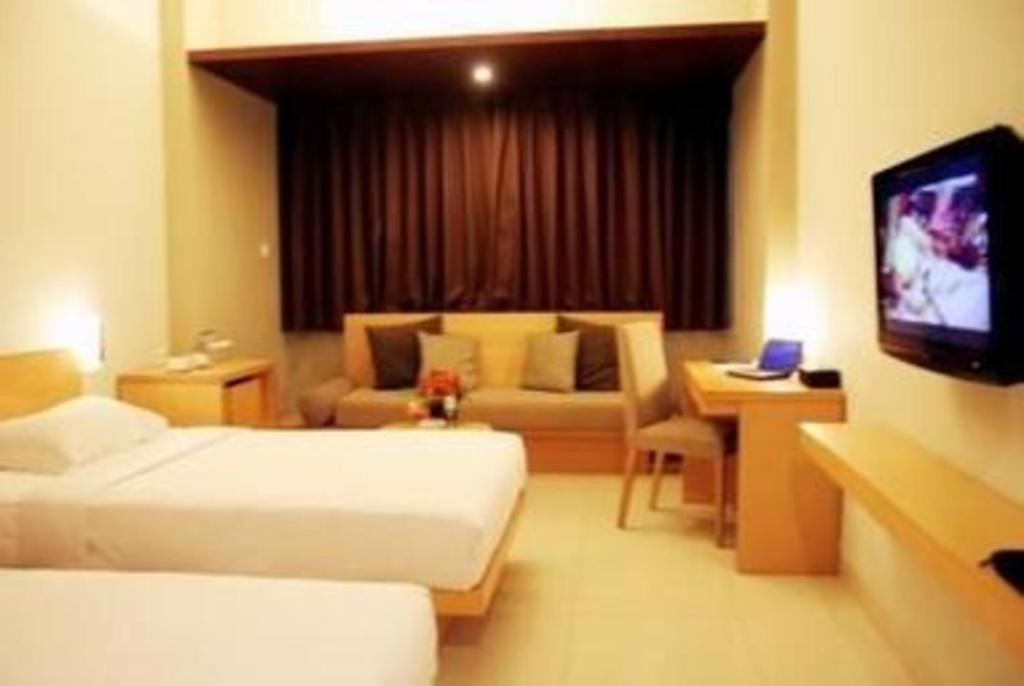 Mitra Bandung Hotel Екстер'єр фото